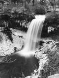 Minnehaha Falls - BW, Minneapolis, MN